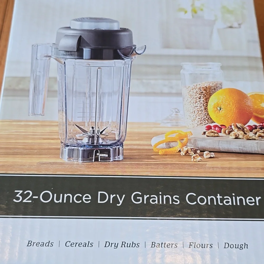 NIB Vitamix 32-Ounce Dry Grains Container - Never Opened - Picture 7 of 16